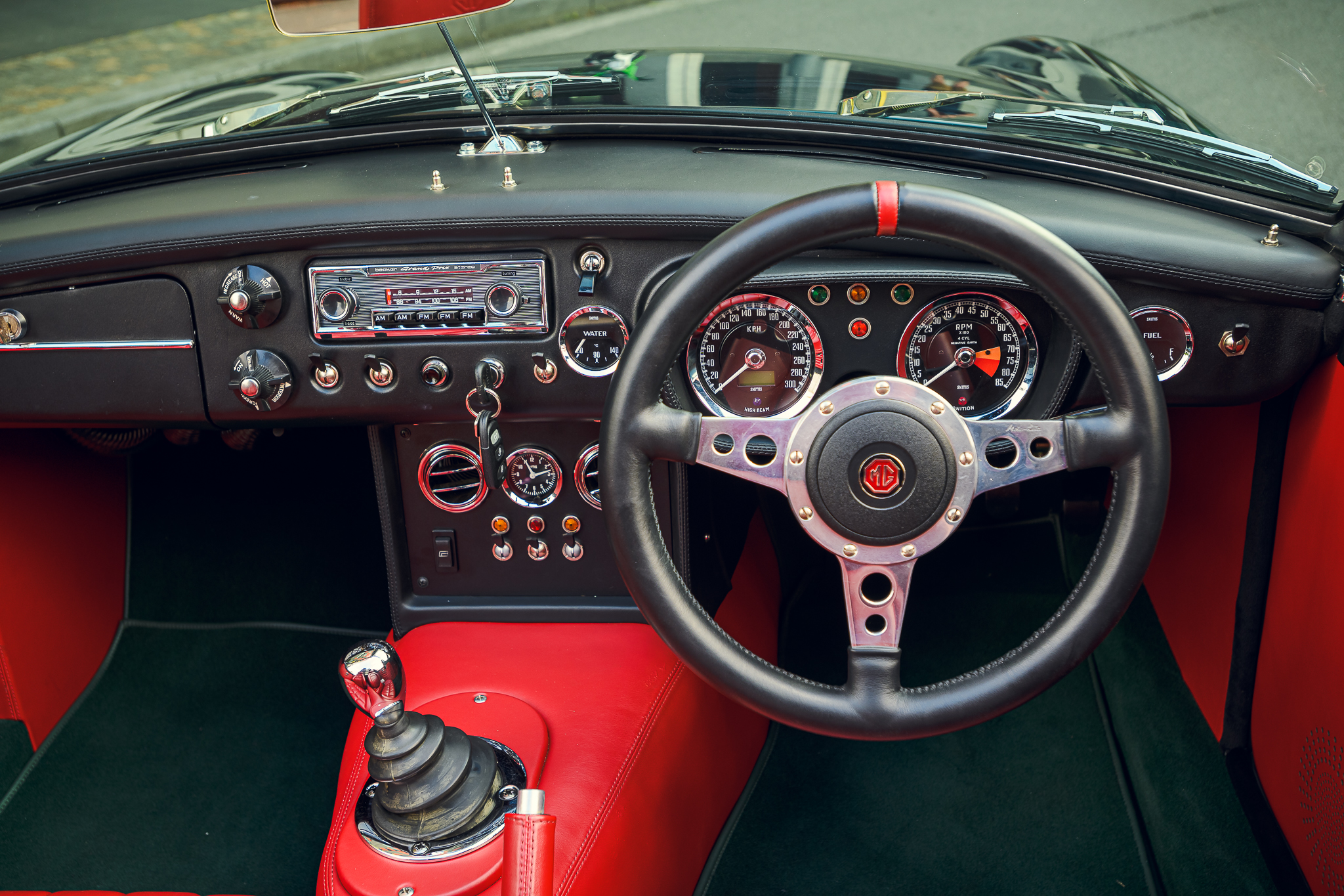 Green-MGB-In-The-City-March24-Everingham_SMALL_121
