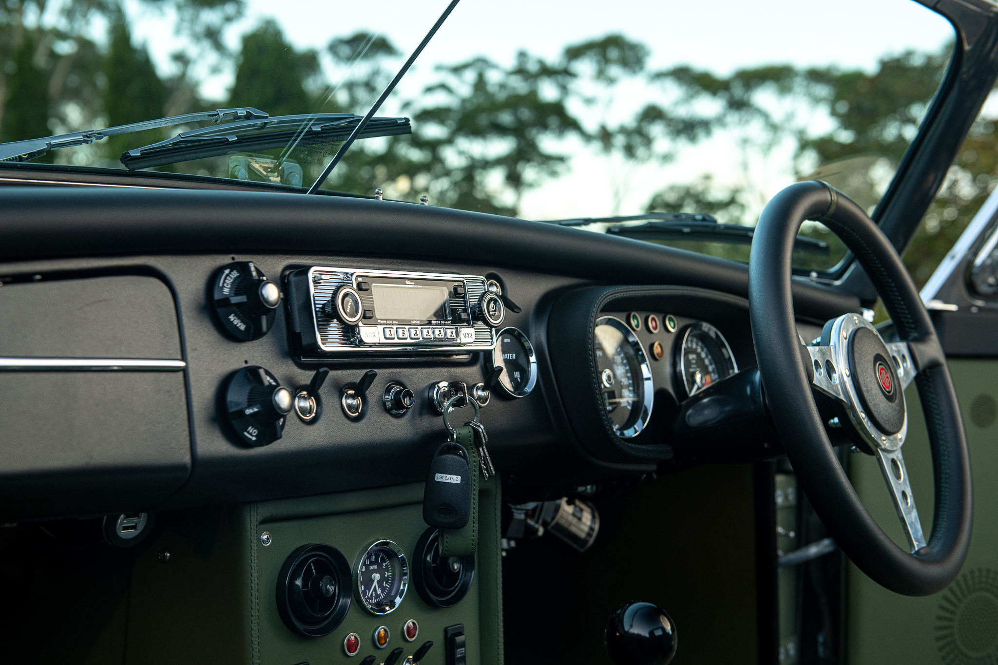 Modern-Classic-MG-GW-small_051