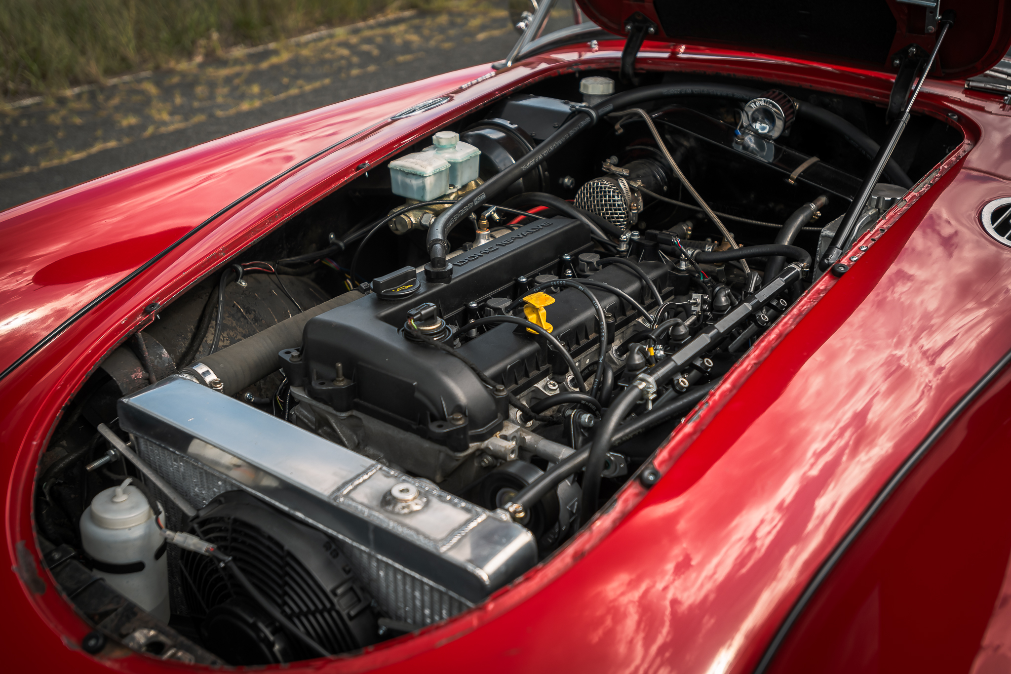RED-MGA-Mountains-Everingham_SMALL_260